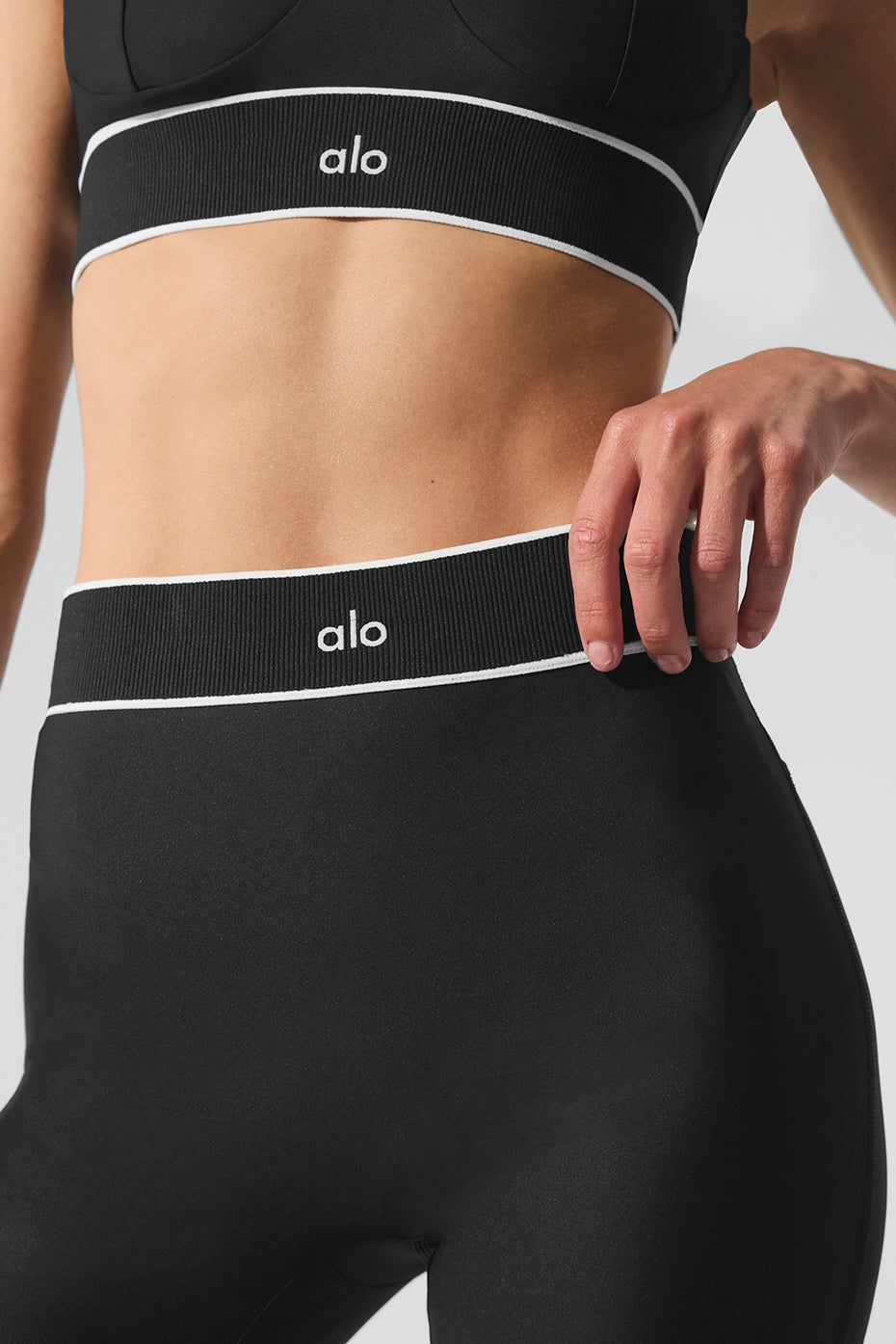 Airlift High-Waist Alignment Legging -  Black